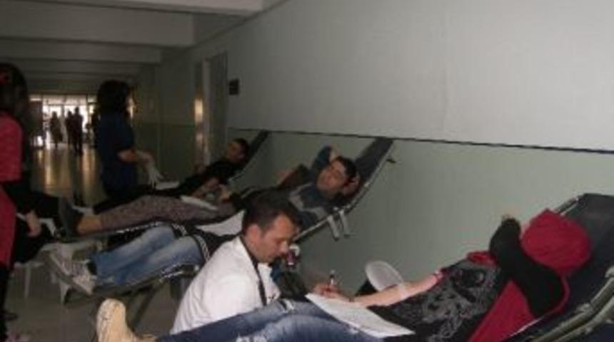 Narman Meslek Y&uuml;ksek Okulu &Ouml;ğrencilerinden Kan Bağışı