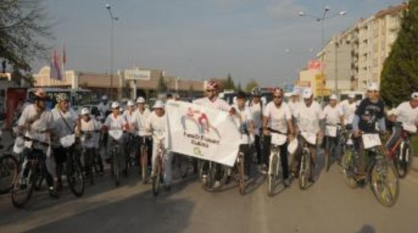 Obezite İle M&uuml;cadele İ&ccedil;in Pedal &Ccedil;evirdiler