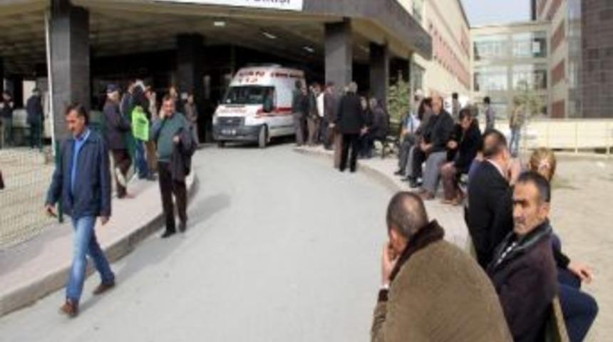 A&ccedil;lık Grevindekilerin Tedavisi S&uuml;r&uuml;yor