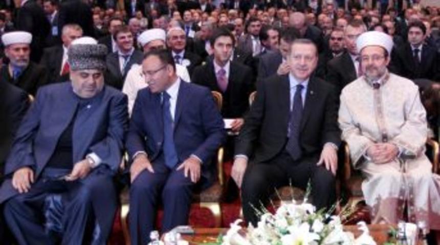 Bekir Bozdağ: İslam Ile Ter&ouml;r&uuml; Yan Yana Koymak En B&uuml;y&uuml;k Iftiradır