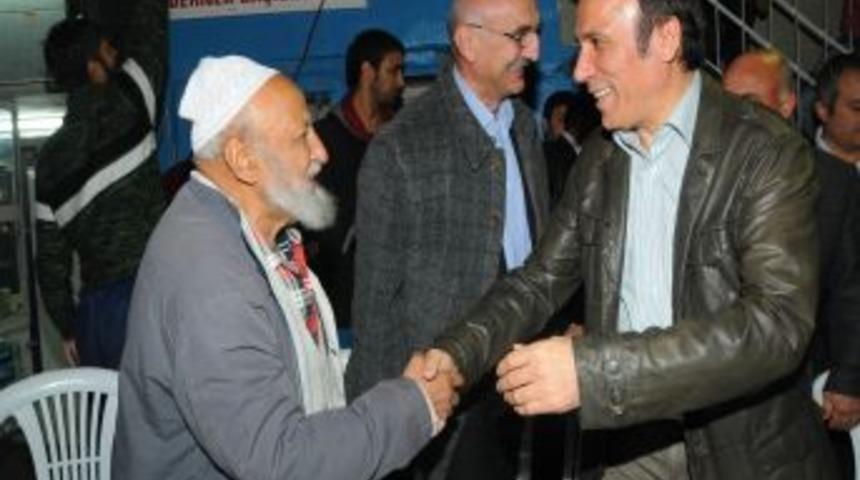 Gen&ccedil;: Roman Vatandaşlar Da Herkes Gibi Birinci Sınıf Hizmeti Hak Ediyor