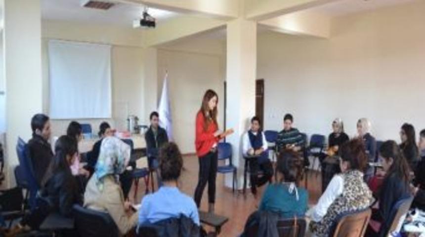 Gen&ccedil;lik Merkezi Liderlerinden &Uuml;cretsiz Sbs Ve Ygs Kursları