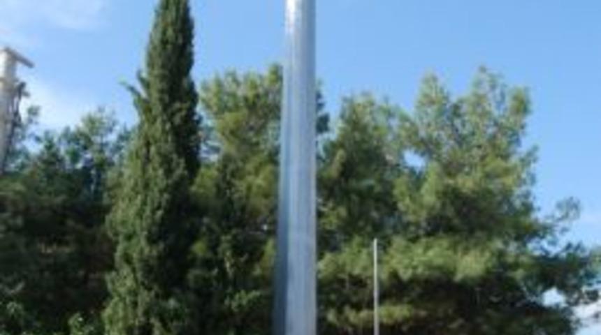 Mezarlıkta Baz İstasyonu