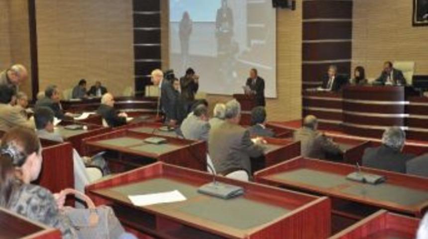 İl Genel Meclisi&rsquo;nde 2013 Yılı Hazırlık Gelir B&uuml;t&ccedil;esi G&ouml;r&uuml;ş&uuml;ld&uuml;