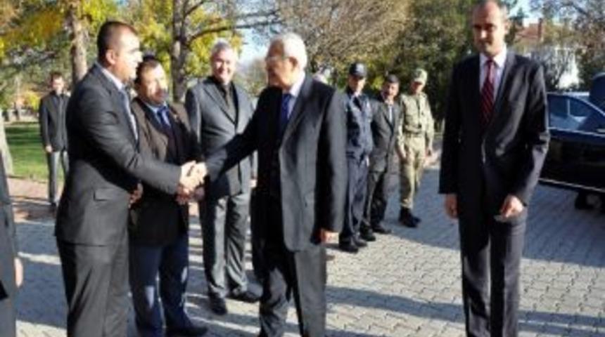 Vali Kemelek Gemerek&rsquo;te İncelemelerde Bulundu