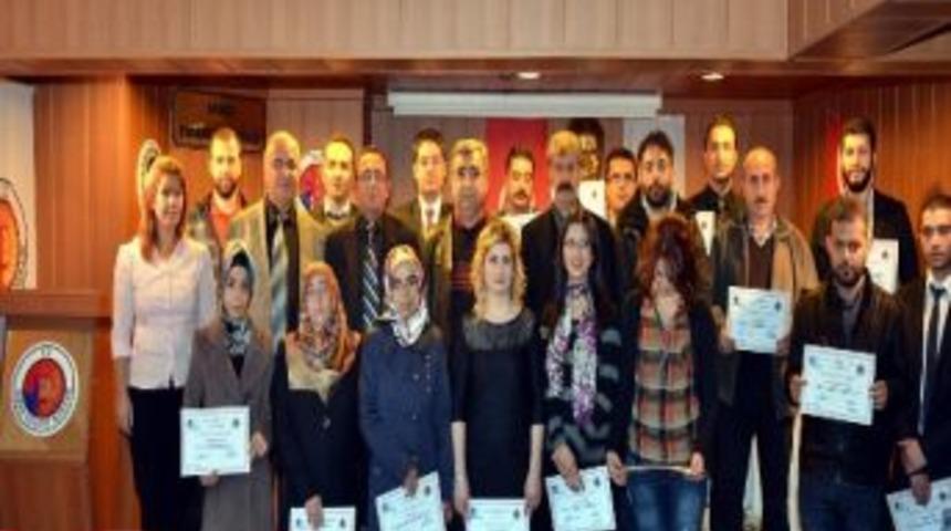 Girişimcilik Kursunu Tamamlayanlar Belgelerini Aldı
