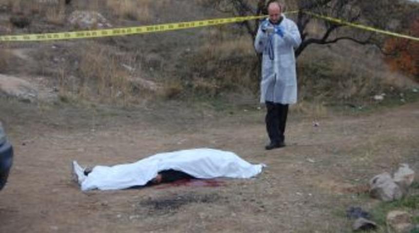 Uzman &ccedil;avuş, &ouml;l&uuml; bulundu