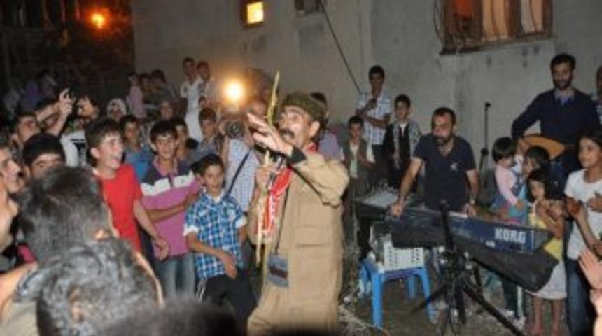 Beyt&uuml;şşebaplı İsmail &lsquo;tıvorlu&rsquo; İsmiyle Sanal Alemde Rekor Kırıyor