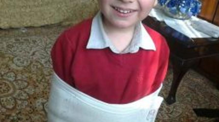 Okul Servisinin Altında Kalan 4 Yaşındaki &Ccedil;ocuk &Ouml;ld&uuml;