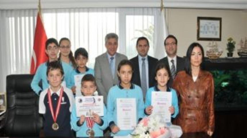 &Ouml;zel Yamanlar'ın Başarılı &Ouml;ğrencilerinden Ziyaret