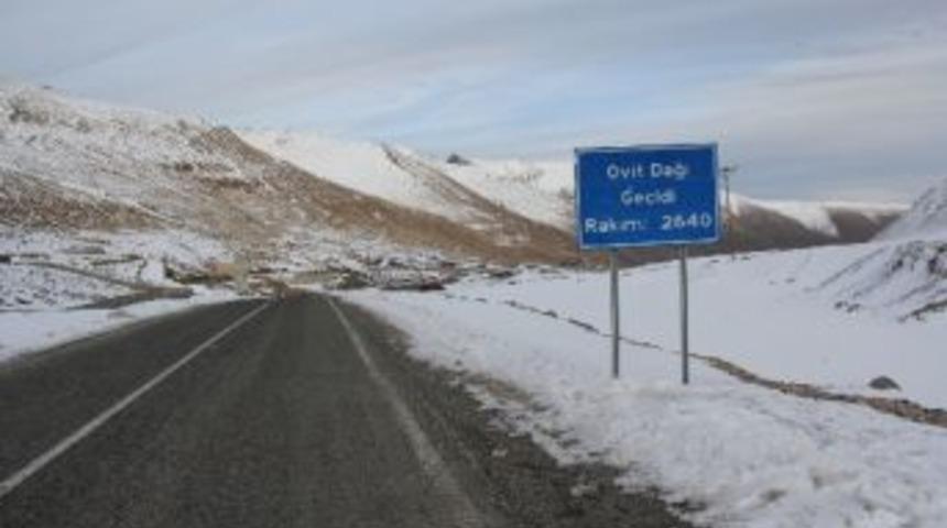 Korku Yolu Kara Hasret Kaldı