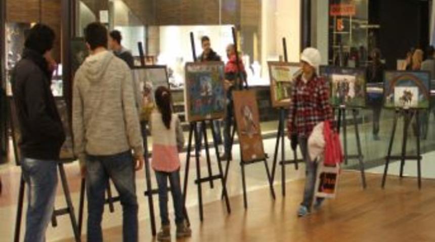 "cumhuriyet Ve Atat&uuml;rk" Sergisi