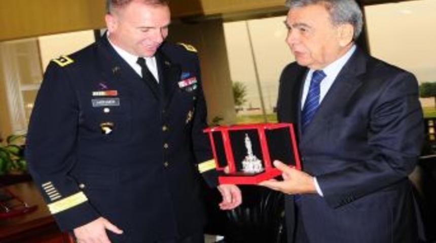 NATO Komutanı Hodges, Başkan Kocaoğlu&rsquo;nu Ziyaret Etti