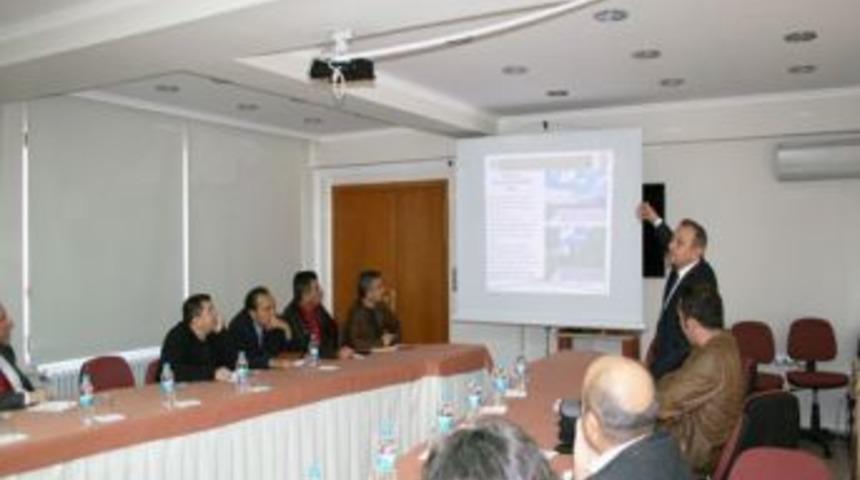 &Ccedil;anakkale-izmir Karayolu Ağa&ccedil;landırılıyor