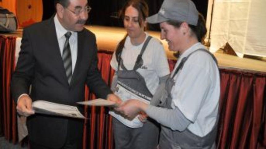 G&ouml;lbaşı'nın Bayan Ustaları Sertifikalarına Kavuştu