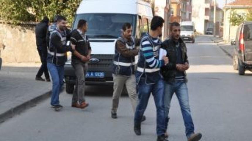 Gen&ccedil;leri Uyuşturucu Batağına S&uuml;r&uuml;kleyen Uyuşturucu Satıcılarına Darbe Vuruldu