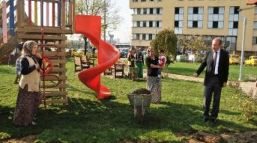 Adliye Parkı Yenilendi