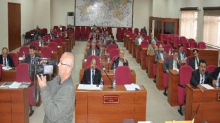 İl Genel Meclisi Milli Eğitim Şube M&uuml;d&uuml;r&uuml;n&uuml;n İstifasını İstedi