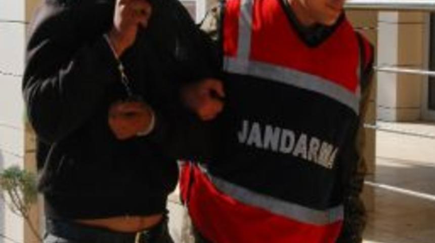 Baba Oğul Hırsızlık Su&ccedil;undan Yakalandı