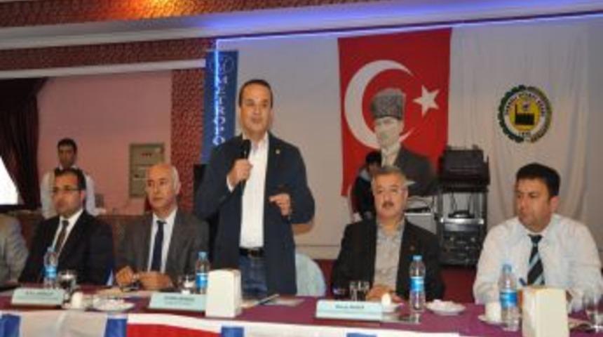 Şeng&uuml;l: Kentsel D&ouml;n&uuml;ş&uuml;m İzmir&rsquo;de Ağır Aksak Ilerliyor