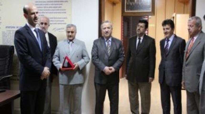 Sakarya M&uuml;ft&uuml;l&uuml;ğ&uuml;'nde Murakıp Dr. Abdullah Ayg&uuml;n İ&ccedil;in Veda Programı D&uuml;zenlendi