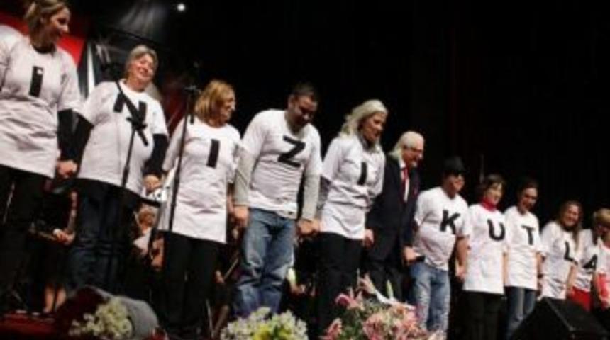 İzmir'den Usta Sanat&ccedil;ıya B&uuml;y&uuml;k Vefa