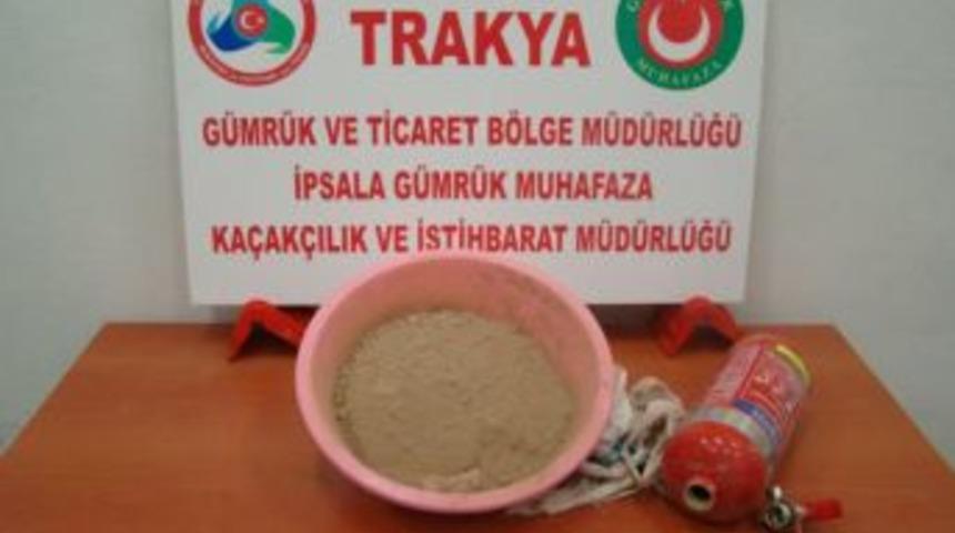 Yangın S&ouml;nd&uuml;rme T&uuml;p&uuml;ne Gizlenen Eroin, G&uuml;mr&uuml;kte Ele Ge&ccedil;irildi