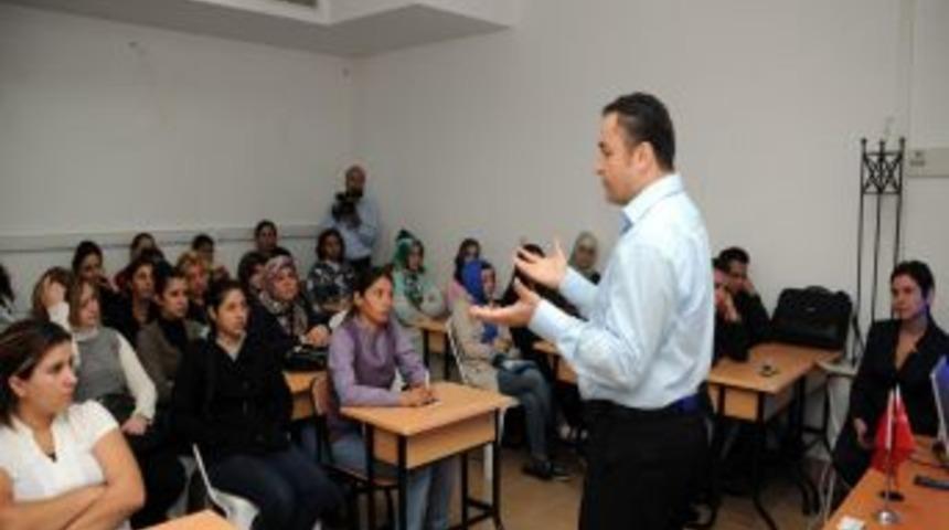 ASMEK Kursiyerlerine Ilkyardım Eğitimi Verildi