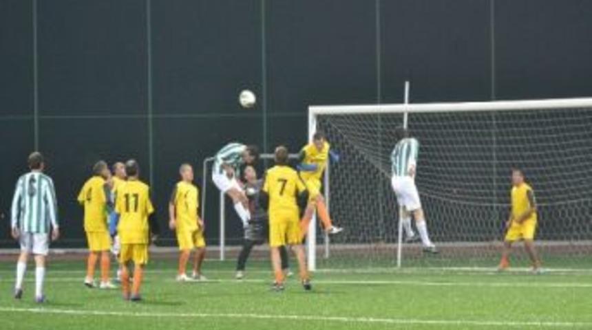 D&uuml;zce &Uuml;niversitesi Centilmeklik Turnuvası Sonu&ccedil;landı