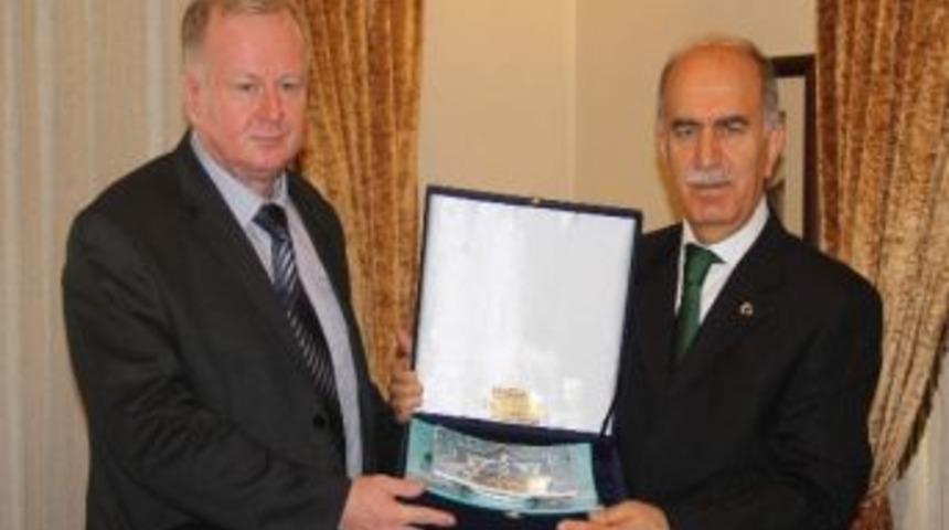 &ldquo;artık Yardım Değil, İş Birliği Zamanı&rdquo;