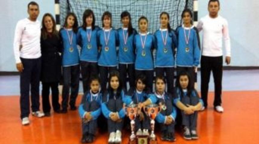 Hokeyin Bay Ve Bayanlar T&uuml;rkiye Şampiyonu, Akdora Gen&ccedil;lik Spor