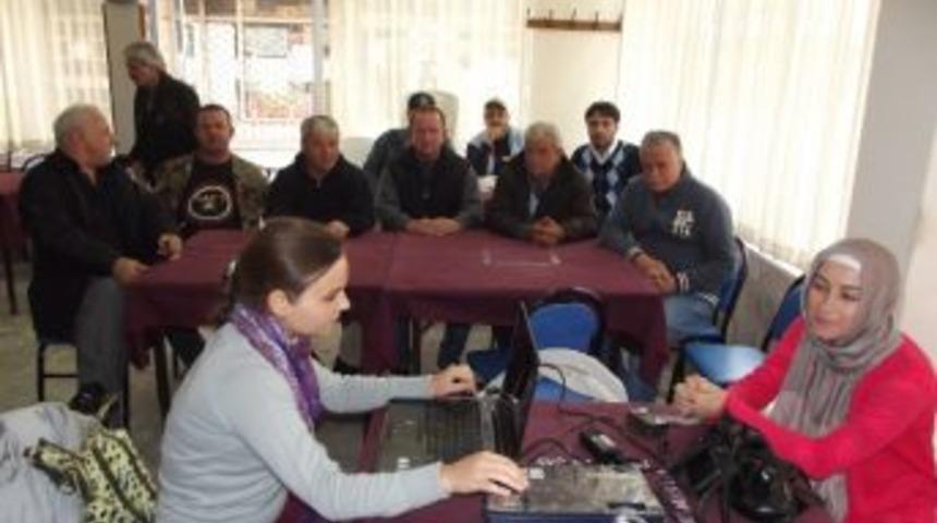 Kadın Doktor Sigaranın Zararını Kahvehanede Anlattı