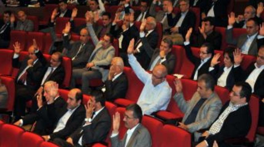 Şehit Cenazesine Katılmak I&ccedil;in Meclisi Toplantısını Ertelediler