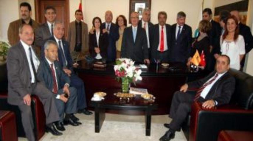 Chp Kit Komisyonu &Uuml;yeleri Bandırmada