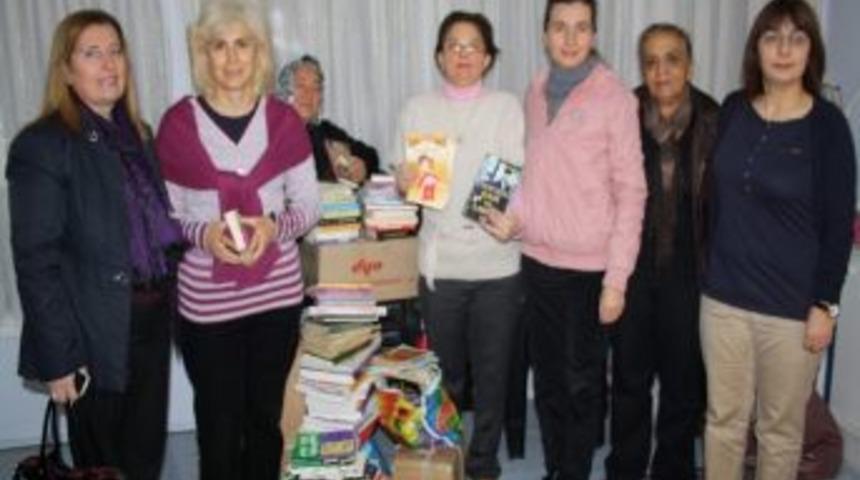 T&uuml;rk Anneler Derneği&rsquo;nden Mardin&rsquo;e Kitap Desteği