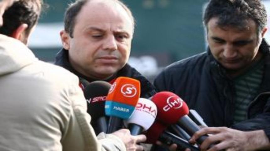 Beşiktaş Kul&uuml;p Doktoru Baş&ouml;z: İsmail K&ouml;ybaşı Basketbol Bile Oynuyordu