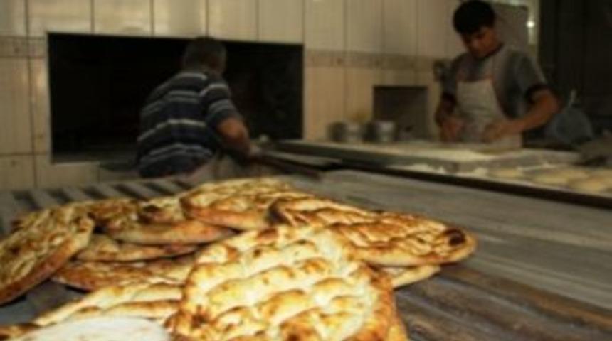 Siirt'te Fırıncıların Ekmek Zammı