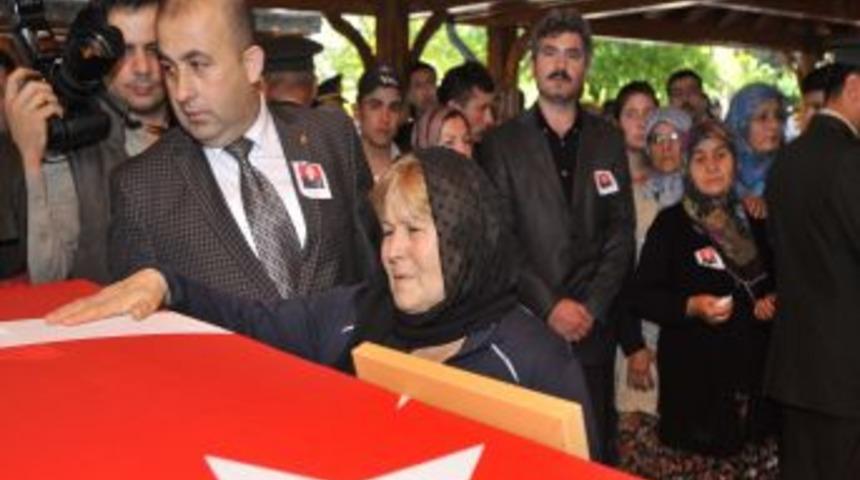 Antalya, Şehidini Son Yolculuğuna Uğurladı