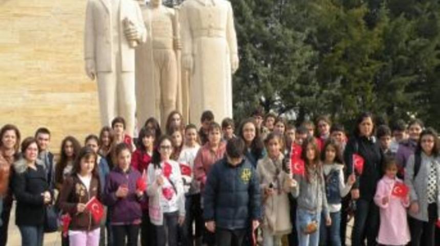 Salihli İlk&ouml;ğretim Okulu &Ouml;ğrencileri Ankara'yı Gezdi