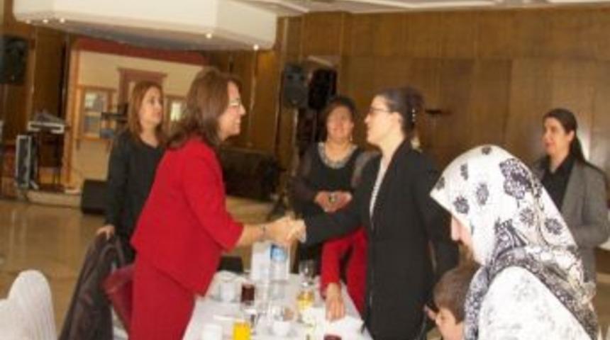 T&uuml;rk Kadınlar Birliği Nevşehir Şubesi&rsquo;nden &lsquo;sonbahara Veda &Ccedil;ayı&rsquo;