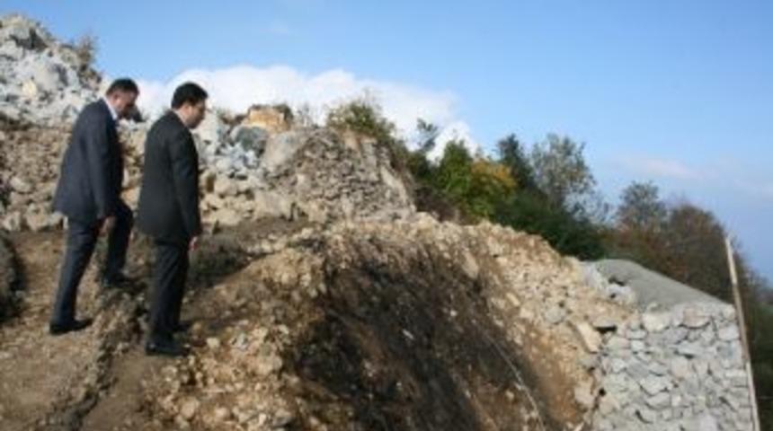 Kıbledağı'nda Cami İnşası S&uuml;r&uuml;yor