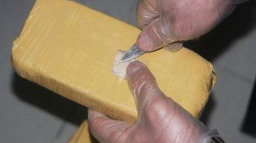 Yol Kontrol&uuml;nde 20 Kilo Eroin Ele Ge&ccedil;irildi