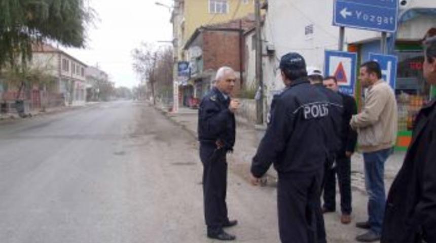 Boğazlıyan Polisi, Yanlış Park Eden Ara&ccedil; S&uuml;r&uuml;c&uuml;lerine G&ouml;z A&ccedil;tırmıyor