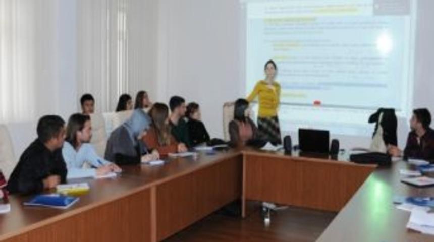 Hitit &Uuml;niversitesi&rsquo;nde Uygulamalı Girişimcilik Sertifika Programı Başladı