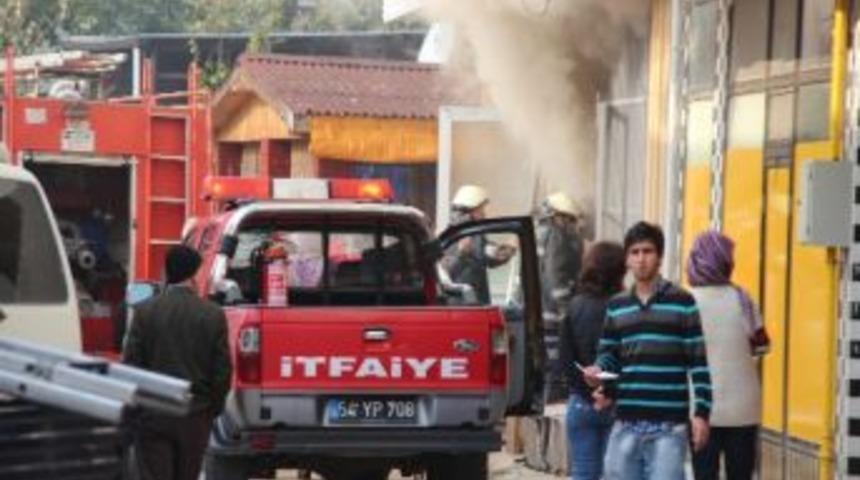 Akyazı&rsquo;da Yangın Paniği