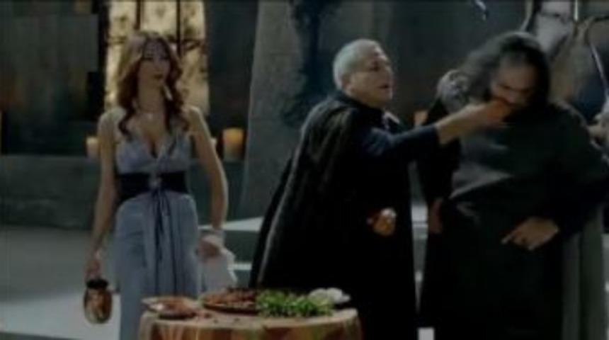 &Ccedil;iğ k&ouml;fteyle dalga ge&ccedil;tiler