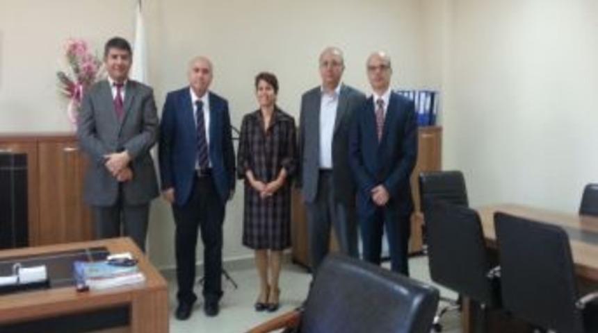 Ko&uuml; Tıp Fak&uuml;ltesi&rsquo;nden Sa&uuml; Tıp Fak&uuml;ltesine Ziyaret