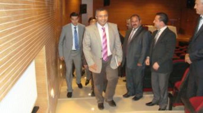 K&uuml;tahya Valisi &Ccedil;ift&ccedil;i, Simav'da Belediye Başkanlarını Dinledi