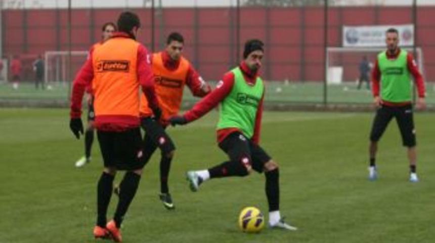 Gen&ccedil;lerbirliği, G&uuml;n&uuml; &Ccedil;ift Idmanla Tamamladı