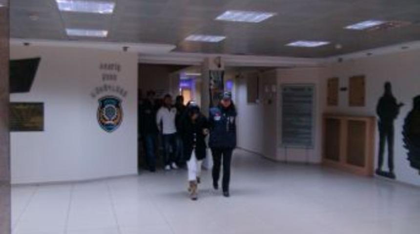 Tekstilci Iş Adamının Katileri Sağlık Kontrol&uuml;ne &Ccedil;ıkarıldı